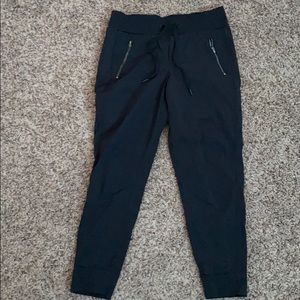 Athleta Trekkie North Joggers - Size 6